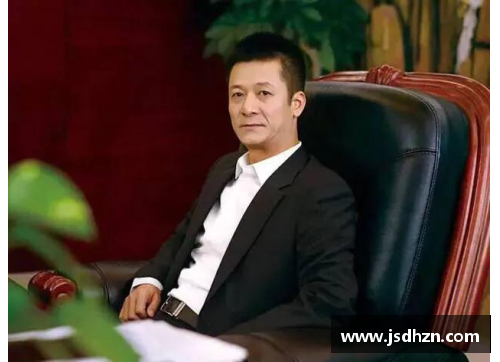 前权健老板束昱辉狱中近照曝光，神情落寞，曾坐私人飞机今坐